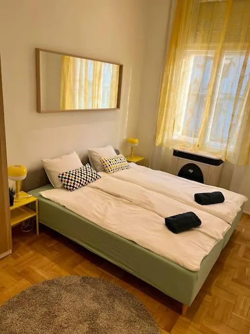 Double Treat Central Apartment By Nw Budapest