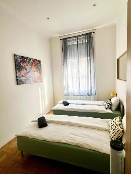 Double Treat Central Apartment By Nw Budapest