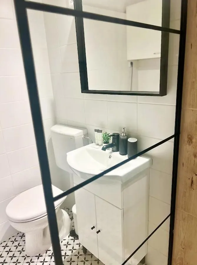 Double Treat Central Apartment By Nw Budapesta 0*,  Ungaria